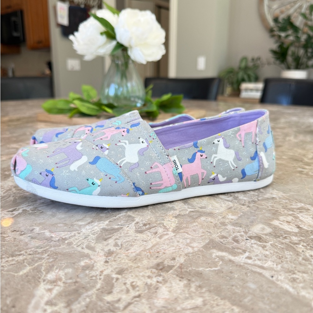 Toms Gray and Pink Slippers with Elastic Panels